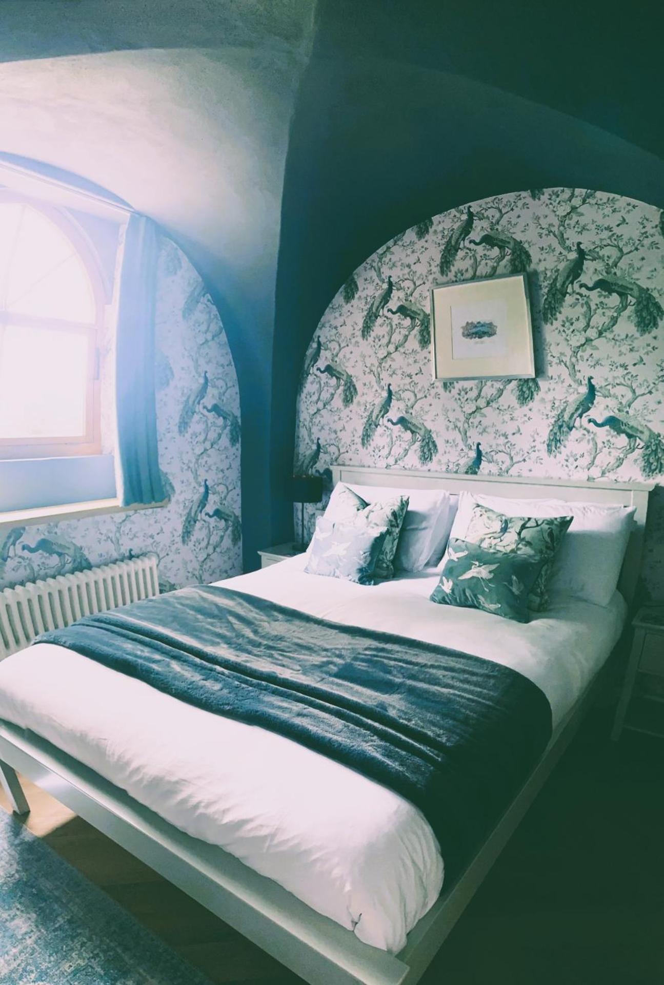 Stay In A Castle! Unique & Luxurious Historical Apartment, Self Contained, Free Parking & Wi-Fi Chester Bagian luar foto